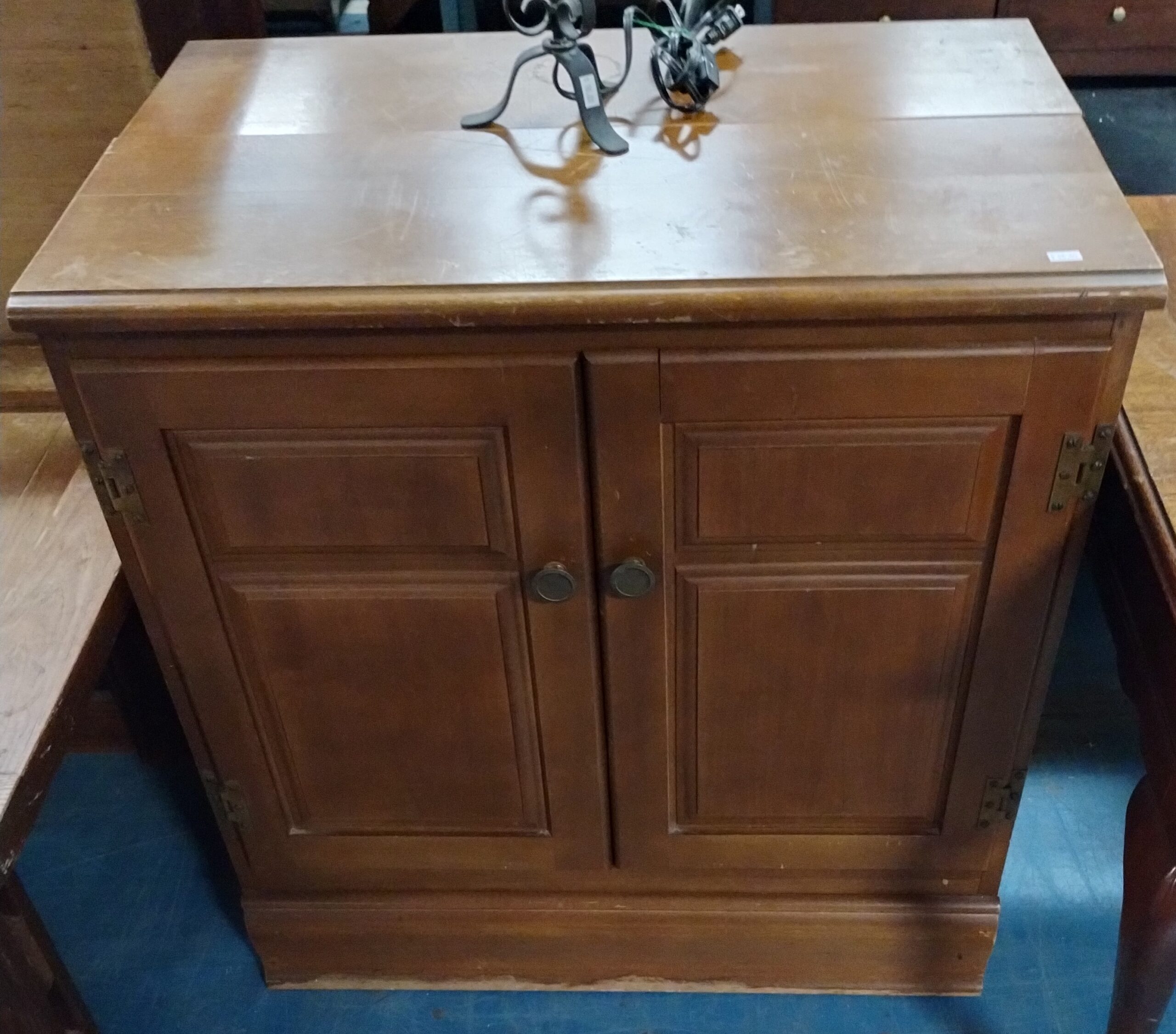 Cabinet $40.00