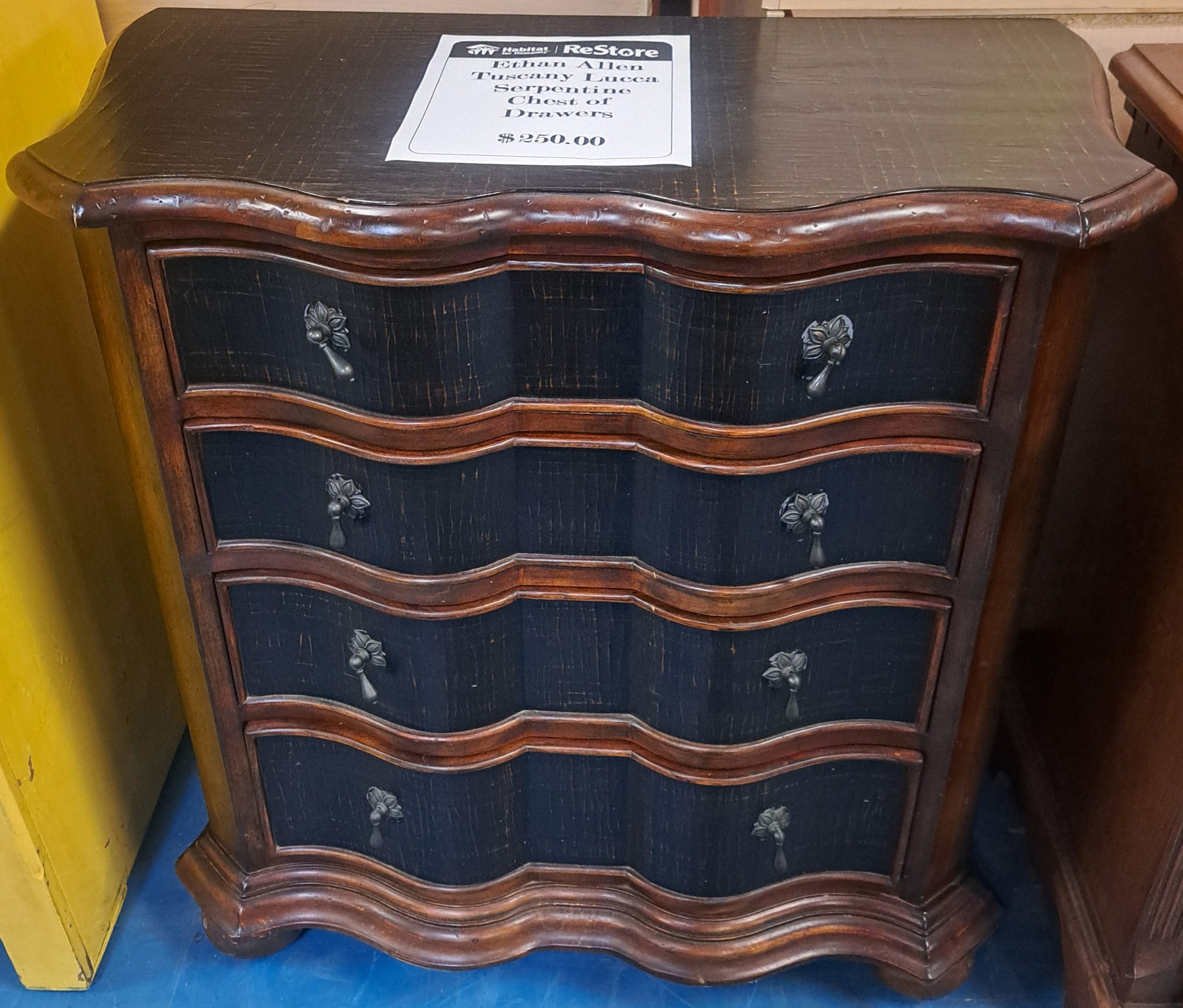 Ethan Allen Tuscany Lucca Serpentine Chest of Drawers $250.00
